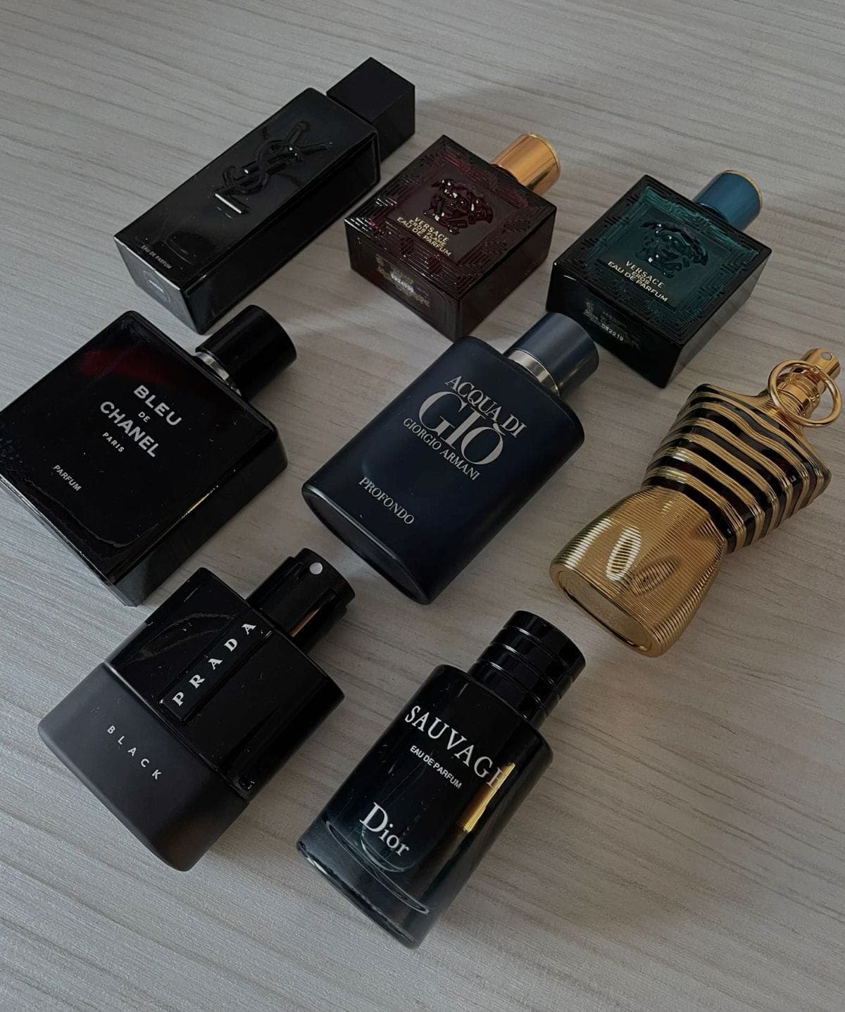 Selección de perfumes Esencia Perfumería